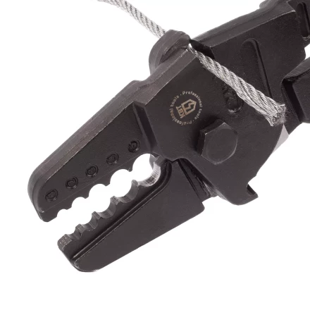 Пресс-клещи КВТ ПК-5-600Т с матрицей для опрессовки стальных тросов овальными алюминиевыми и медными втулками (91984) купить в Надыме