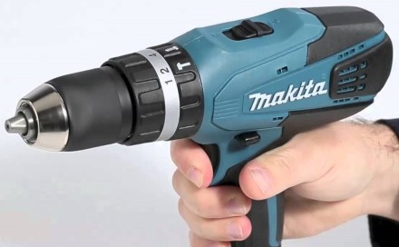 Аккумуляторная дрель -шуруповерт Makita HP457DWE купить в Надыме
