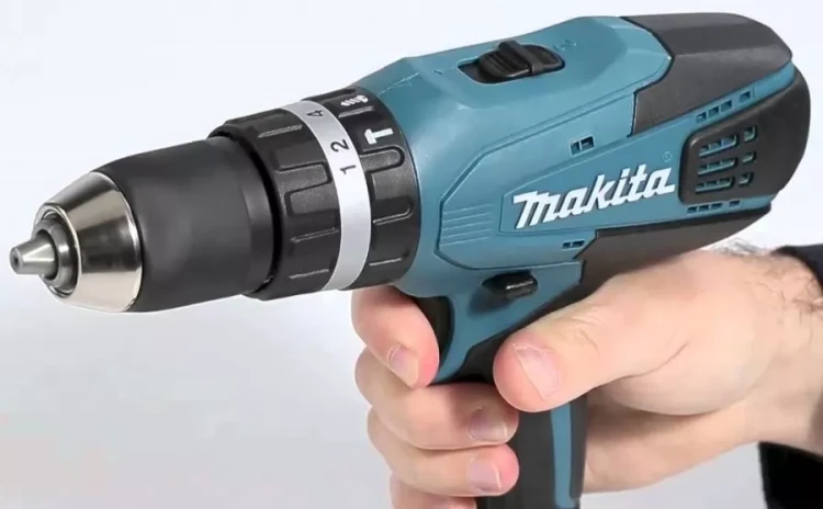 Аккумуляторная дрель -шуруповерт Makita HP457DWE купить в Надыме