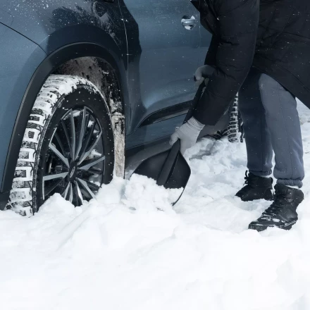 Лопата автомобильная Denzel, 230х290х690мм, сверхпрочный полиамид, 61670 купить в Надыме