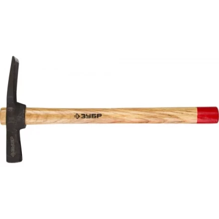 Молоток-кирочка ЗУБР "МАСТЕР" каменщика с деревянной рукояткой, 600г 2015-06_z01 купить в Надыме