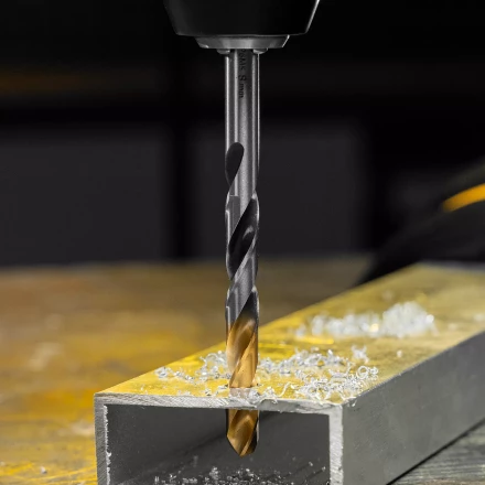 Сверло спиральное по металлу Denzel 8 x 117мм, Р6М5, Golden Tip, многогранная заточка, 718282 купить в Надыме