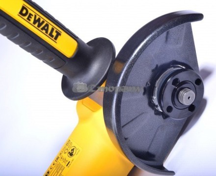 Угловая шлифмашина DeWalt DWE 4215 купить в Надыме