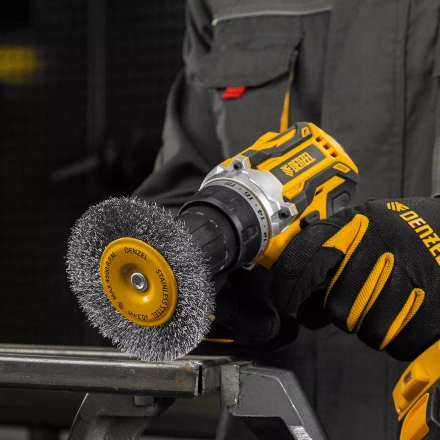 Щетка для дрели Denzel 100 мм, плоская, со шпилькой, нержавеющая витая проволока, 744793 купить в Надыме