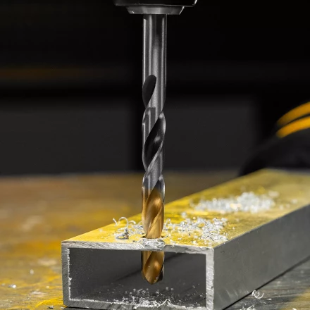 Сверло спиральное по металлу Denzel 9 x 125мм, Р6М5, Golden Tip, многогранная заточка, 718284 купить в Надыме