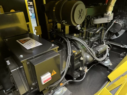 Дизельный генератор Vektor AD-20Y-T400 в шумозащитном кожухе с АВР купить в Надыме