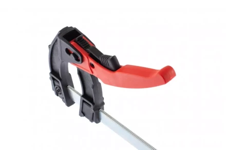 Струбцина реечная быстрозажимная пластиковый корпус рычажно-храповой механизм 250 х 90 х 340 мм штанга 5 х 20 мм Matrix 20737 купить в Надыме