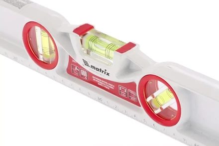 Уровень алюминиевый литой фрезерованный 3 глазка две ударные площадки 600 мм MATRIX артикул 34911 купить в Надыме