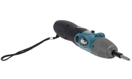 Отвертка Makita 6723DW с набором бит в кейсе купить в Надыме