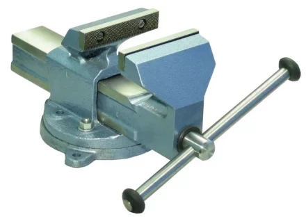 Тиски  поворотные ТСС-140мм 6877 купить в Надыме