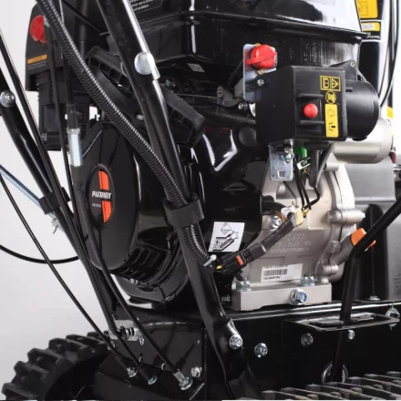 Гусеничный бензиновый снегоуборщик PATRIOT PRO 1150 ED купить в Надыме