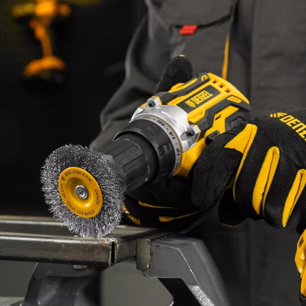 Щетка для дрели, 75 мм, Плоская, со шпилькой, нержавеющая витая проволока Denzel 744603 купить в Надыме