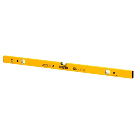 Уровень алюминиевый, 1000 мм, фрезерованный, 3 глазка Denzel 33683 купить в Надыме