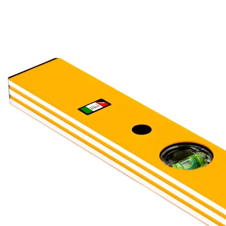 Уровень алюминиевый, 1000 мм, фрезерованный, 3 глазка Denzel 33683 купить в Надыме