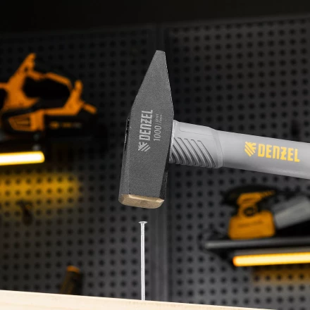 Молоток слесарный, 1000 г Denzel, кованый, фибергласовая рукоятка c TPR покрытием 10490 купить в Надыме