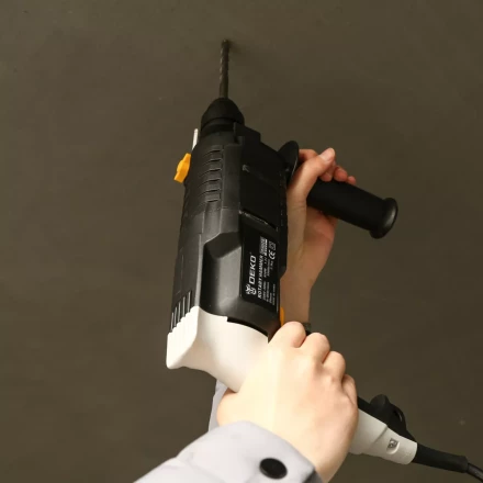 Перфоратор DKH650W DEKO, 063-4110, в кейсе купить в Надыме