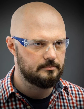 ЗУБР БАРЬЕР, открытого типа, прозрачные, облегчённые, стекло устойчивое к царапинам и запотеванию, защитные очки, Профессионал (110487) купить в Надыме