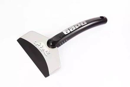 Скребок для удаления льда усиленный БАРС 55321 купить в Надыме