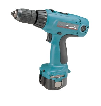 Аккумуляторная дрель-шуруповерт Makita 6317DWAE купить в Надыме