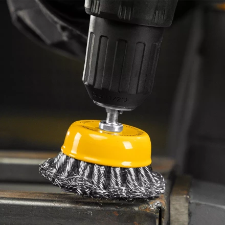 Щетка для дрели Denzel, 65 мм, Чашка, со шпилькой, нержавеющая крученая проволока 744643 купить в Надыме