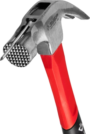 Молоток-гвоздодер ЗУБР "МАСТЕР", боек c магнитом и фиберглассовой рукояткой, 450 г 20356-450 купить в Надыме