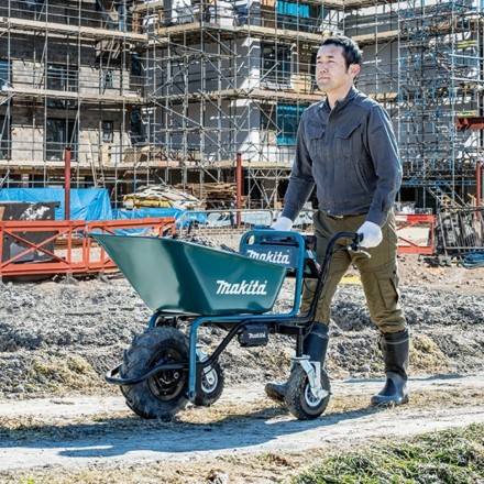 Аккумуляторная тележка Makita DCU180Z (без АКБ и ЗУ) купить в Надыме