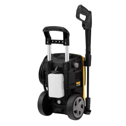 Моечная машина высокого давления Denzel R-180 58238, 2200 Вт, 180 бар, 380 л/ч, колесная купить в Надыме