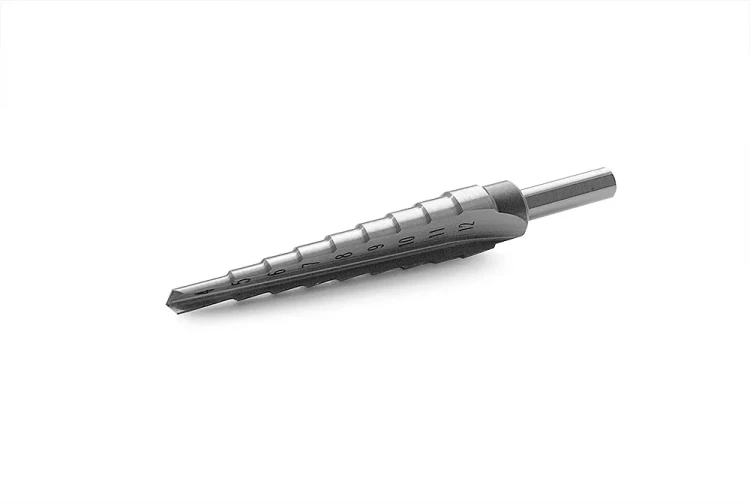 Ступенчатое сверло MESSER с прямой канавкой. Диаметр 4-12мм. Ступеней 9. купить в Надыме