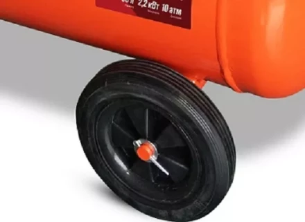 Компрессор масляный поршневой ременной Кратон AC-440-50-BDV 3 01 01 042 купить в Надыме