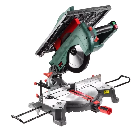 Пила торцовочная Hammer Flex STL1800/250C купить в Надыме