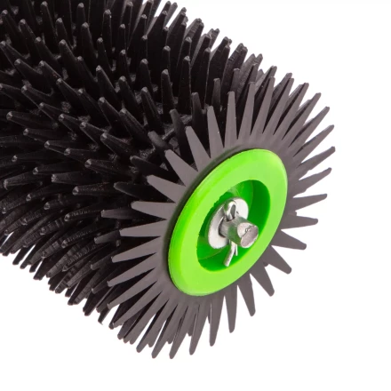 Валик игольчатый для наливных полов с ручкой, острая игла, 240 мм Сибртех 81110 купить в Надыме