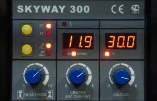 Инверторный сварочный полуавтомат Aurora-Pro SKYWAY 300 купить в Надыме