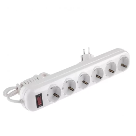 Удлинитель бытовой с заземлением и выключателем 2 м 6 розеток 10 A серия УХз10 Denzel 95980 купить в Надыме