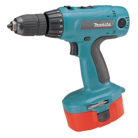 Аккумуляторная дрель-шуруповерт Makita 6347DWAE купить в Надыме
