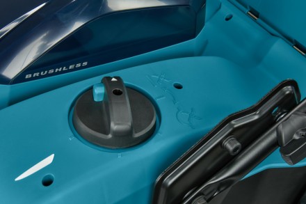 Аккумуляторный 40V скарификатор Makita UV001GM201 (2 АКБ 4Ач, ЗУ) купить в Надыме
