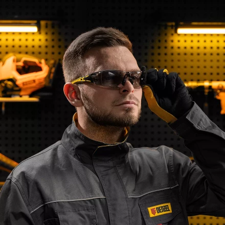 Очки защитные открытые Denzel 89193, поликарбонатные, дымчатая линза, 2х комп.дужки купить в Надыме