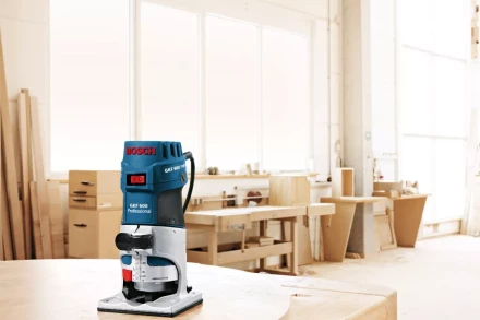 Фрезер кромочный Bosch GKF 600 0.601.60A.100 в кейсе купить в Надыме