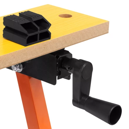 Верстак-тиски Sparta 257065, 605 х 635 х 750 мм, портативный купить в Надыме