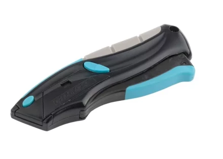 Нож ремонтно-монтажный трехкомпонентная рукоятка авто выброс/возврат лезвия пистолетного типа 170мм + 5 з.л GROSS 78870 купить в Надыме