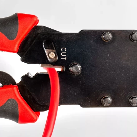 Кримпер многофункциональный КВТ JT-03 с 3 встроенными модулями для обжима RJ-45, RJ-12, RJ-11 (79759) купить в Надыме