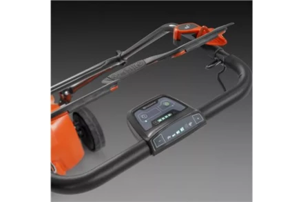 Аккумуляторная газонокосилка, самоходная Husqvarna LC347iV купить в Надыме