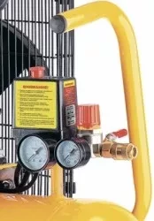 Компрессор масляный поршневой ременной DENZEL PC 2/50-400 Х-PRO 58094 купить в Надыме