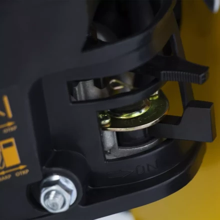 Мотопомпа бензиновая для чистой воды PX-80, 7 л.с, 3", 1000 л/мин, глубина 8 м, напор 30 м Denzel 99202 купить в Надыме