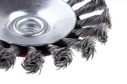 Кордщетка HAMMER тарелка 115мм для УШМ витая сталь (207-112) купить в Надыме