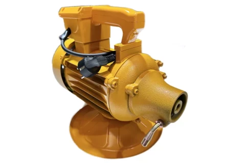 Электропривод глубинного вибратора для бетона TOR ZN70-C 1024064 купить в Надыме