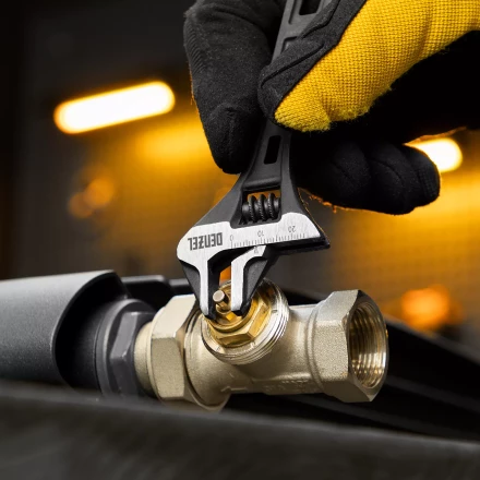 Ключ разводной Denzel, 150 мм, CrV, кованый 15747 купить в Надыме