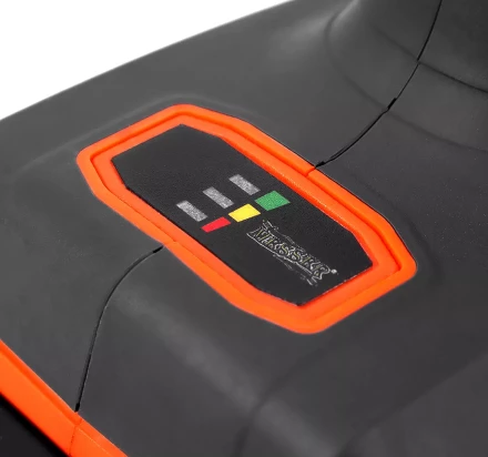 Аккумуляторная циркулярная пила MESSER DCH1 125мм 4Ач купить в Надыме