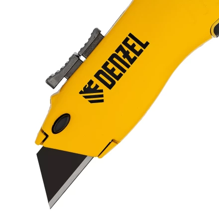 Нож Denzel, 19мм, сменное трапециевидное  лезвие, SK4, алюминиевый корпус, торцевой зажим купить в Надыме