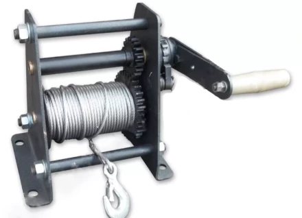 Лебедка ручная TOR ЛР-0,25 25 м 1004664 купить в Надыме