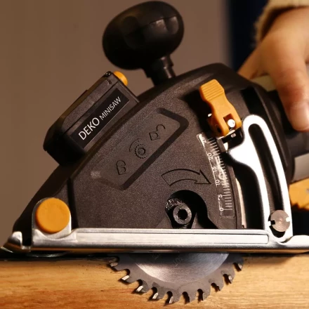 Пила многофункциональная DKCS1000 DEKO, 063-4201 купить в Надыме